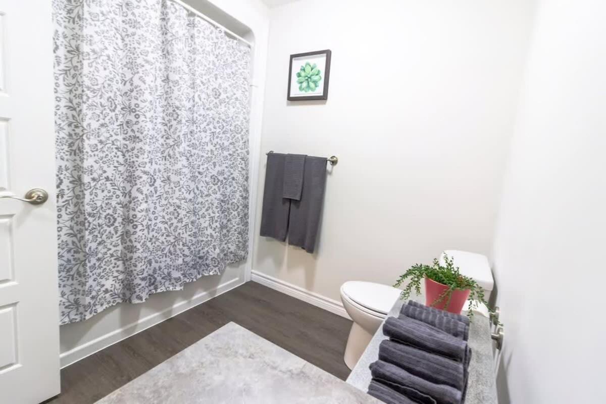 Brand New Gorgeous Condo Near Unb & Hospital Coffee Parking 202 Saint John Buitenkant foto